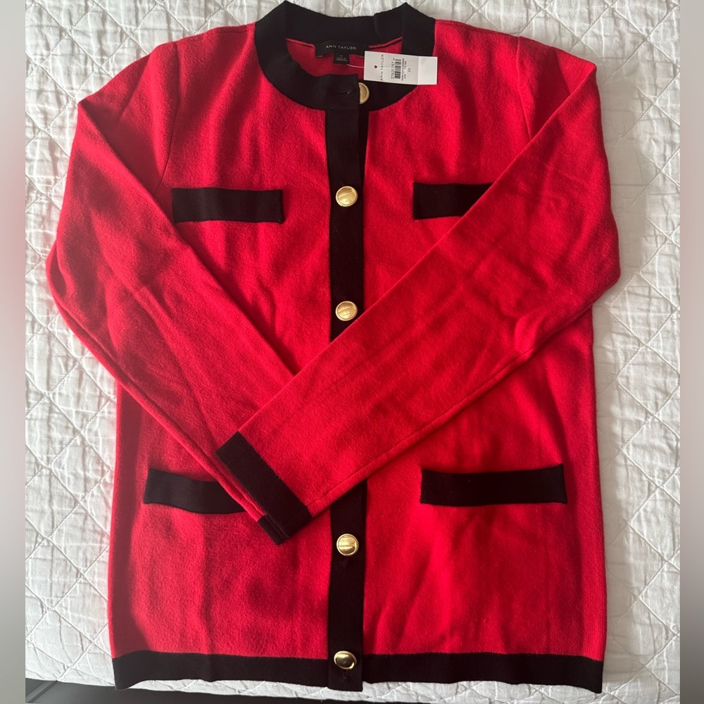 NWT Ann Taylor Contrast Boyfriend Cardigan, Medium